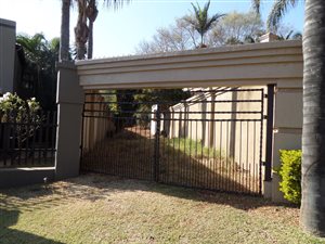 1529 m² Land available in Montana Park