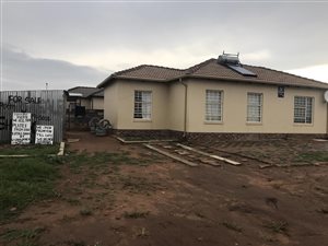 3 Bed House in Benoni CBD