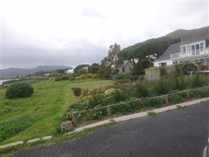 834 m² Land available in Kommetjie