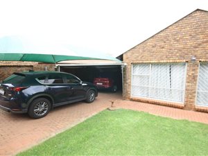3 Bed House in Lyttelton Manor