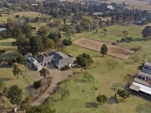 5 Bed House in Kyalami AH