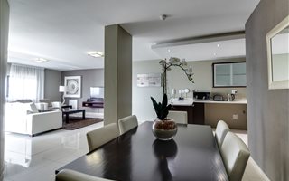 3 Bedroom Apartment in Tableview