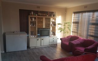 3 Bedroom House in Devon Park