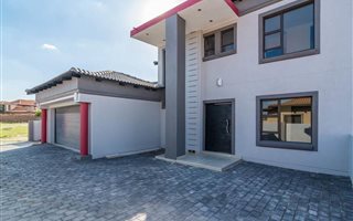 5 Bedroom House in Savannah Country Estate