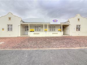 552 m² Office Space in Paarl Central East