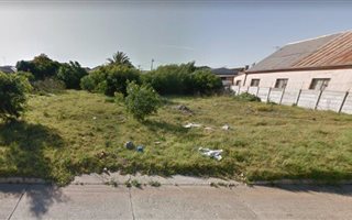 486 m² Land available in Korsten
