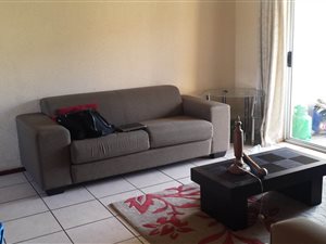 2 Bed Apartment in Ruimsig