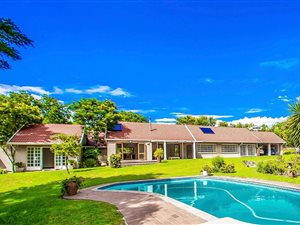 4 Bed House in Bryanston East