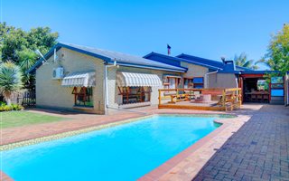 3 Bedroom House in George South