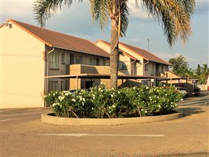 2 Bed Townhouse in Edenglen