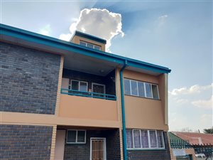 3 Bed Flat in Adamayview