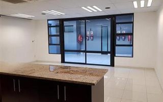 800 m² Commercial space in Midridge Park