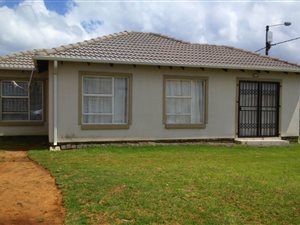 3 Bed House in Klarinet