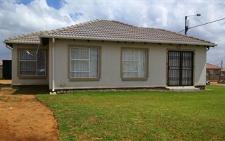 3 Bedroom House in Klarinet