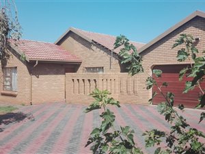3 Bed House in Katlehong