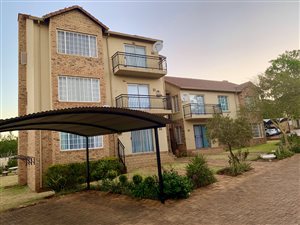 2 Bed Townhouse in Krugersdorp Central