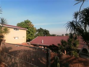 4 Bed House in Montclair