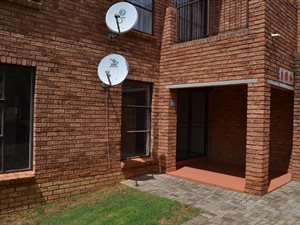 2 Bed Apartment in Wilgeheuwel