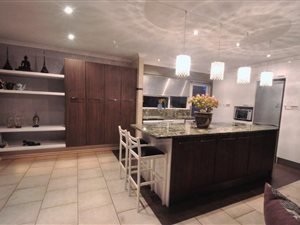 3 Bed House in De Bron