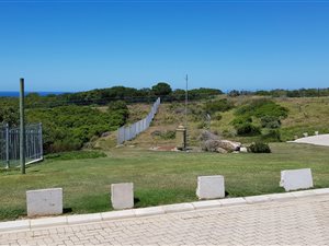 466 m² Land available in Moquini Coastal Estate