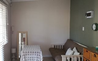 1 Bedroom Garden Cottage in Kenridge
