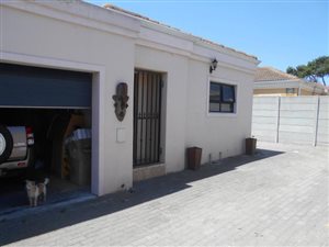 3 Bed House in Protea Heights