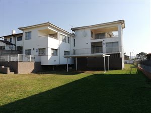 4 Bed House in Clare Estate