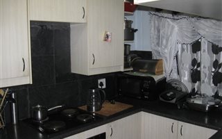 2 Bedroom Apartment in Westdene