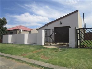 2 Bed House in Eldorado Park