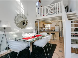 1 Bed Apartment in Melrose North
