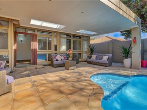 5 Bed House in Parkmore