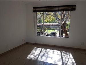 2 Bed Apartment in Lakefield