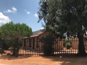 3 Bed House in Mmabatho unit 14