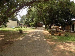 22340 ha Smallholding in Rynfield AH