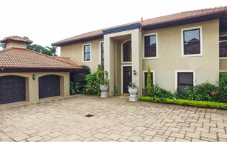 4 Bedroom House in Umhlanga Rocks