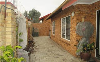 3 Bedroom Apartment in Riversdale