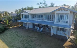 9 Bedroom House in Salt Rock