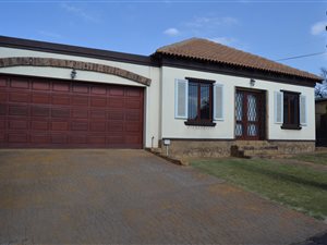 2 Bed House in Die Heuwel