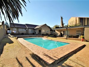 4 Bed House in Alan Manor