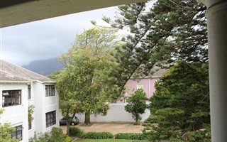 1 Bedroom Apartment in Rosebank