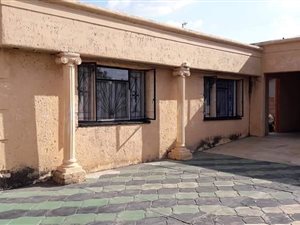 2 Bed House in Mabopane