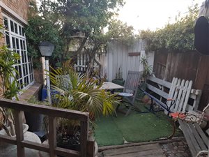 2 Bed House in Lavender Hill