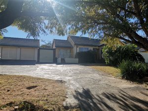 3 Bed House in Roodekrans