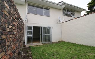 2 Bedroom Townhouse in Amalinda