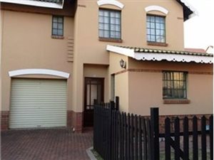 3 Bedroom Duplex in Reyno Ridge