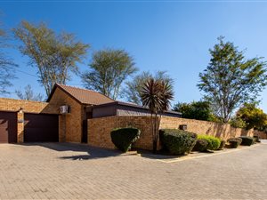 3 Bed Townhouse in Wilgeheuwel