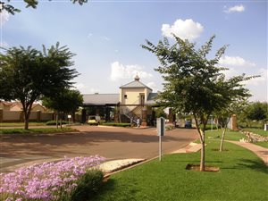 1 Bed Townhouse in Hazeldean (Silverlakes Surroundings)