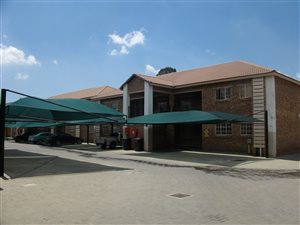 3 Bed Apartment in Modder East