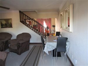 3 Bed Apartment in Isipingo Rail