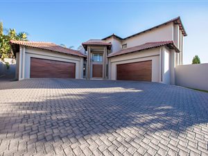 4 Bed House in Eagle Trace Estate